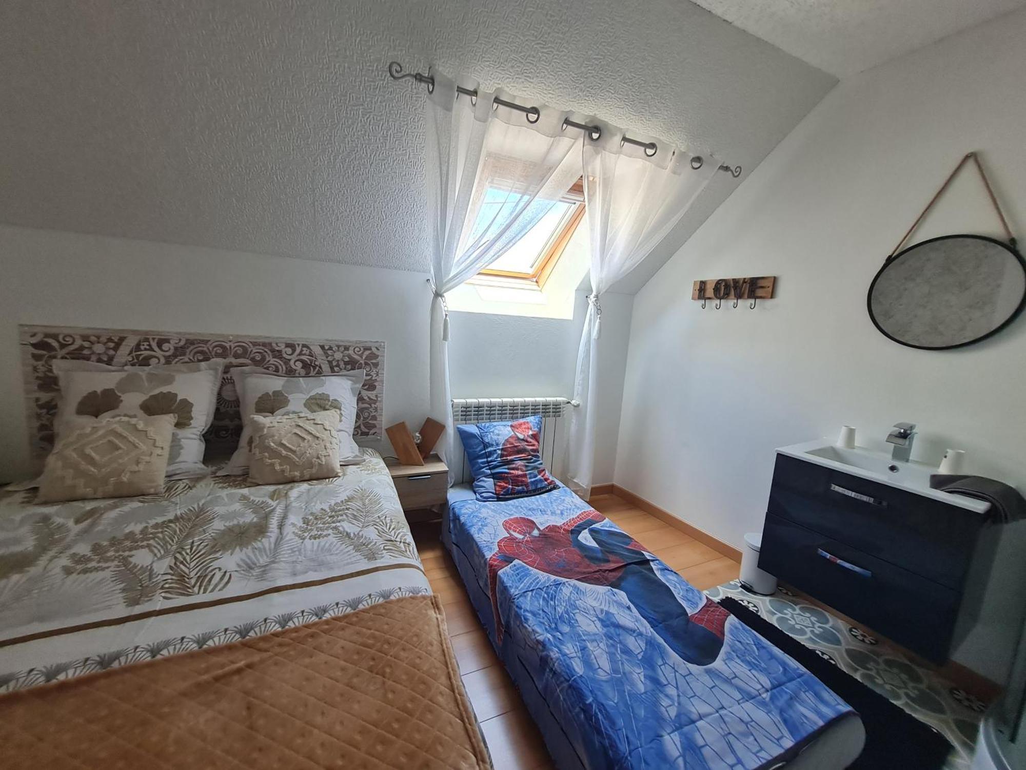 Chez Malia Bed & Breakfast Saint-Nicolas-des-Motets ภายนอก รูปภาพ